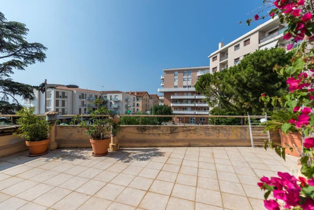 Appartement Grande Terrasse A Cote Monaco & Plage Saint-Antoine  Ngoại thất bức ảnh